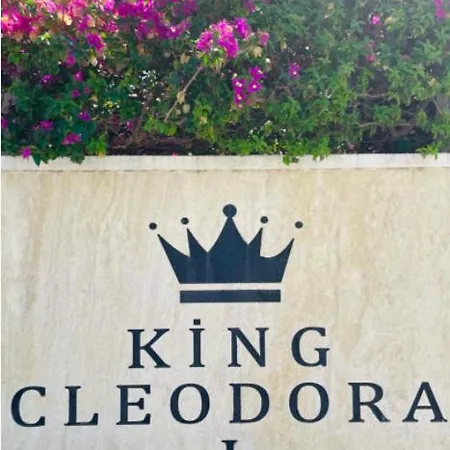 Luxury Flat Of Cleodora Apartament